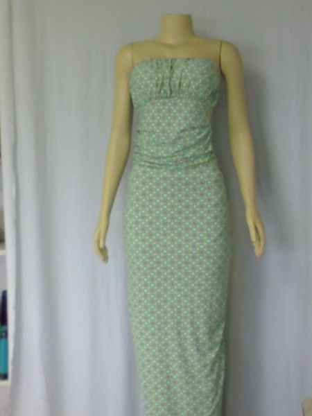 vestido tomara que caia